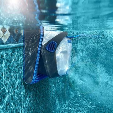 Dolphin S300i — Robot piscine Dolphin : lequel choisir en 2026 ?